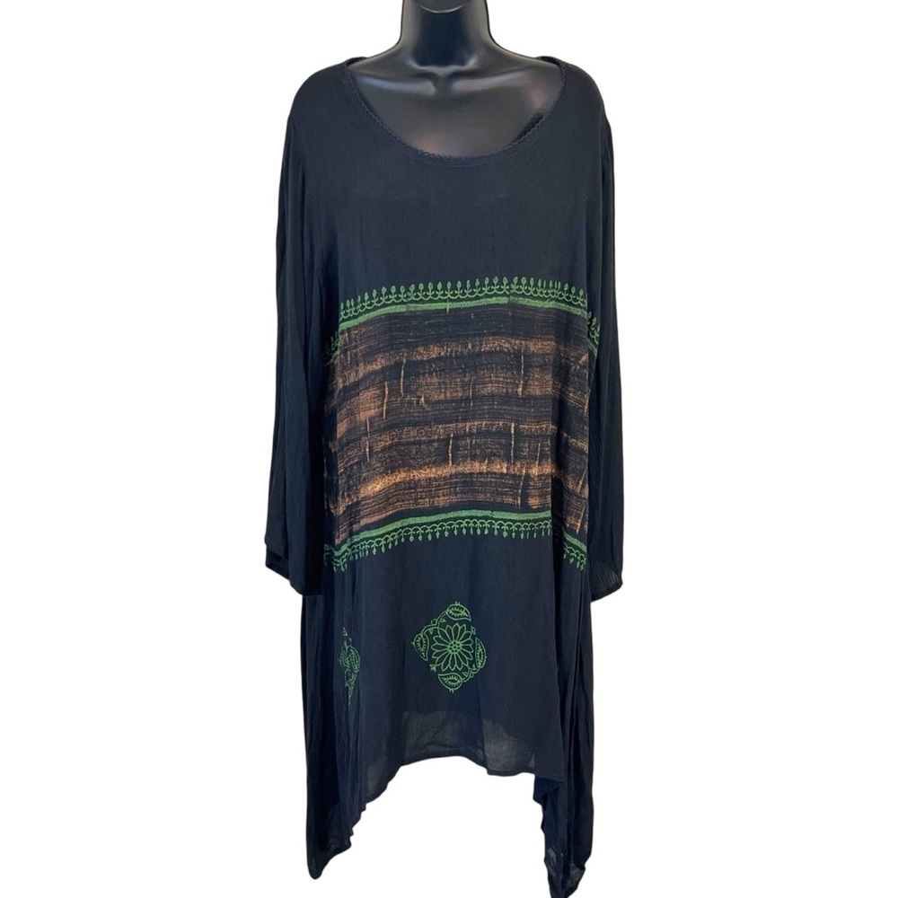 Shoreline Black Abstract Long-Sleeve Tunic